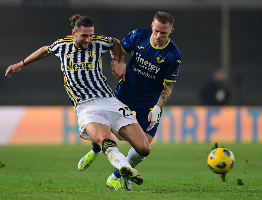 Rabiots utligning reddet Juventus da det ble 2-2 borte mot Verona.